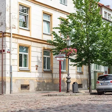 Апартаменты Small But Comfy Flat In The Old Town Center Vip